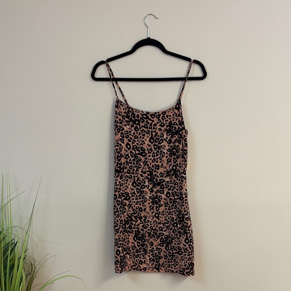 Wilfred Isabelle Leopard Print Mini Dress with pockets  - Tan and Black - Picture 2 of 5